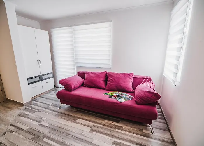 Cuderland - Petra Apartman *